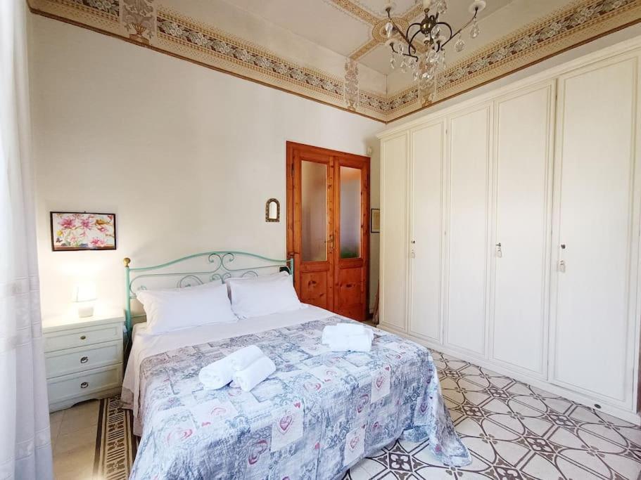 Just Outside The Wall: Free A/C, Bikes And Wifi Lucca Esterno foto